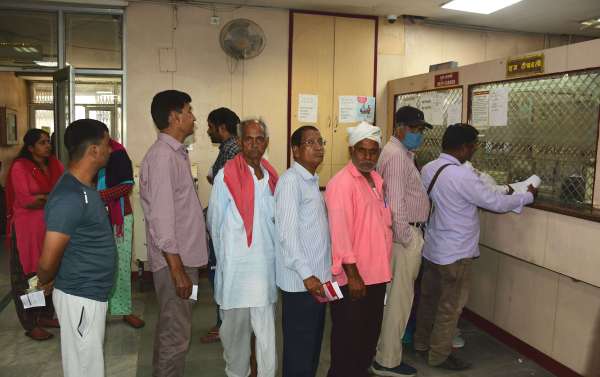 Two thousand rupess exchange start in Ajmer