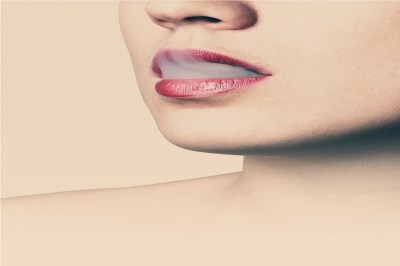 smokinggal.jpg