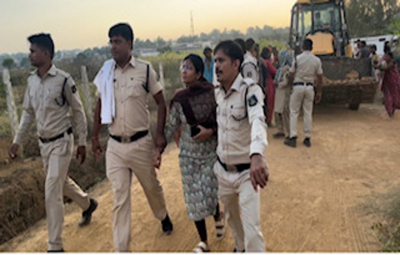 Woman Tehsildar hostage