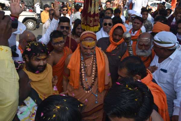 Saffron flag hoisted in Chhindwara