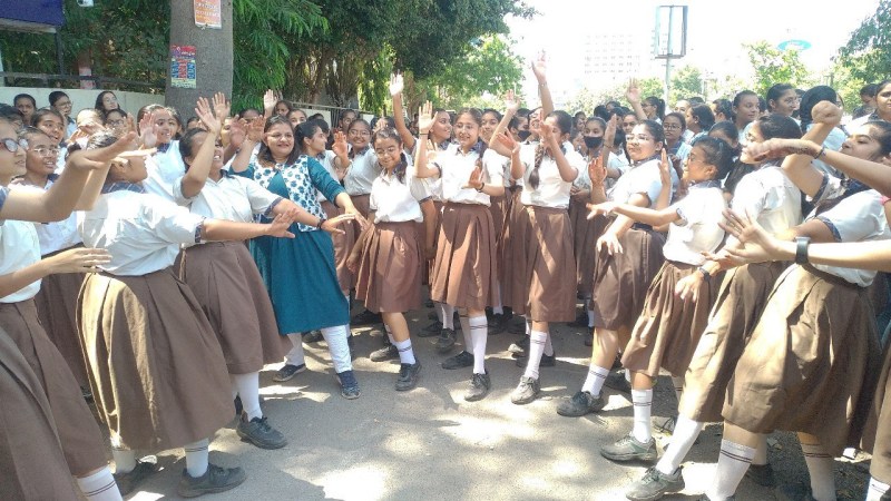 Gujarat: 10वीं बोर्ड का 64.62 फीसदी परिणाम, छात्राओं ने मारी बाजी