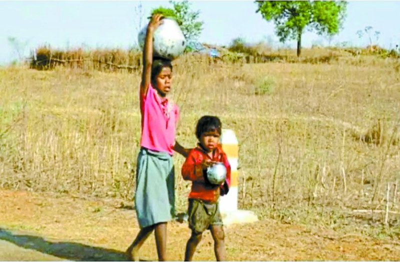 नलजल योजना पर लाखों रुपए खर्च करने के बाद भी पेयजल संकट झेल रहे 4 गांव