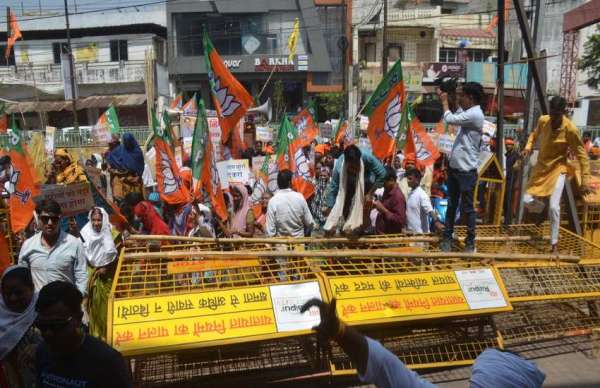 *रायपुर शहर समस्याओं को लेकर भाजपा का विरोध जारी* 