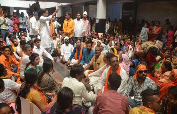 *रायपुर शहर समस्याओं को लेकर भाजपा का विरोध जारी* 