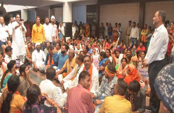 *रायपुर शहर समस्याओं को लेकर भाजपा का विरोध जारी* 