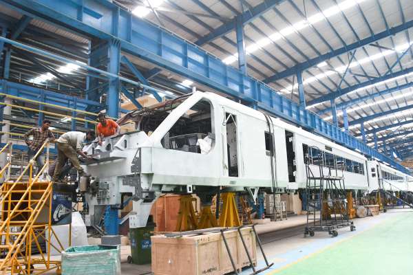 vende-bharat-train