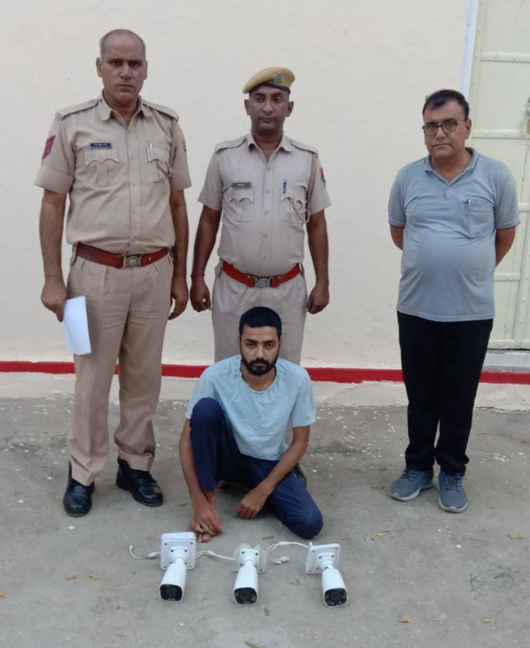 Video: पुलिस ने आरोपी से तीन सीसीटीवी कैमरे किए जब्त