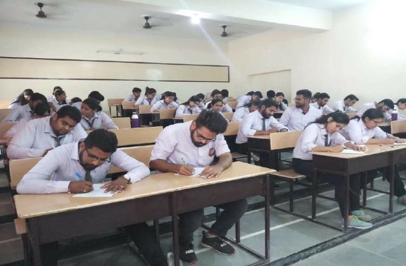 सॉफ्ट स्किल डवलपमेंट की तरफ बढ़ रहा युवाओं का रुझान