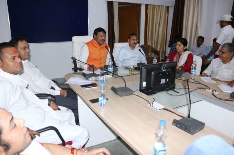 Chairman MP State Safai Karamcharis Commission said- Connect the family members of Swachhata Mitras with self-employment schemes