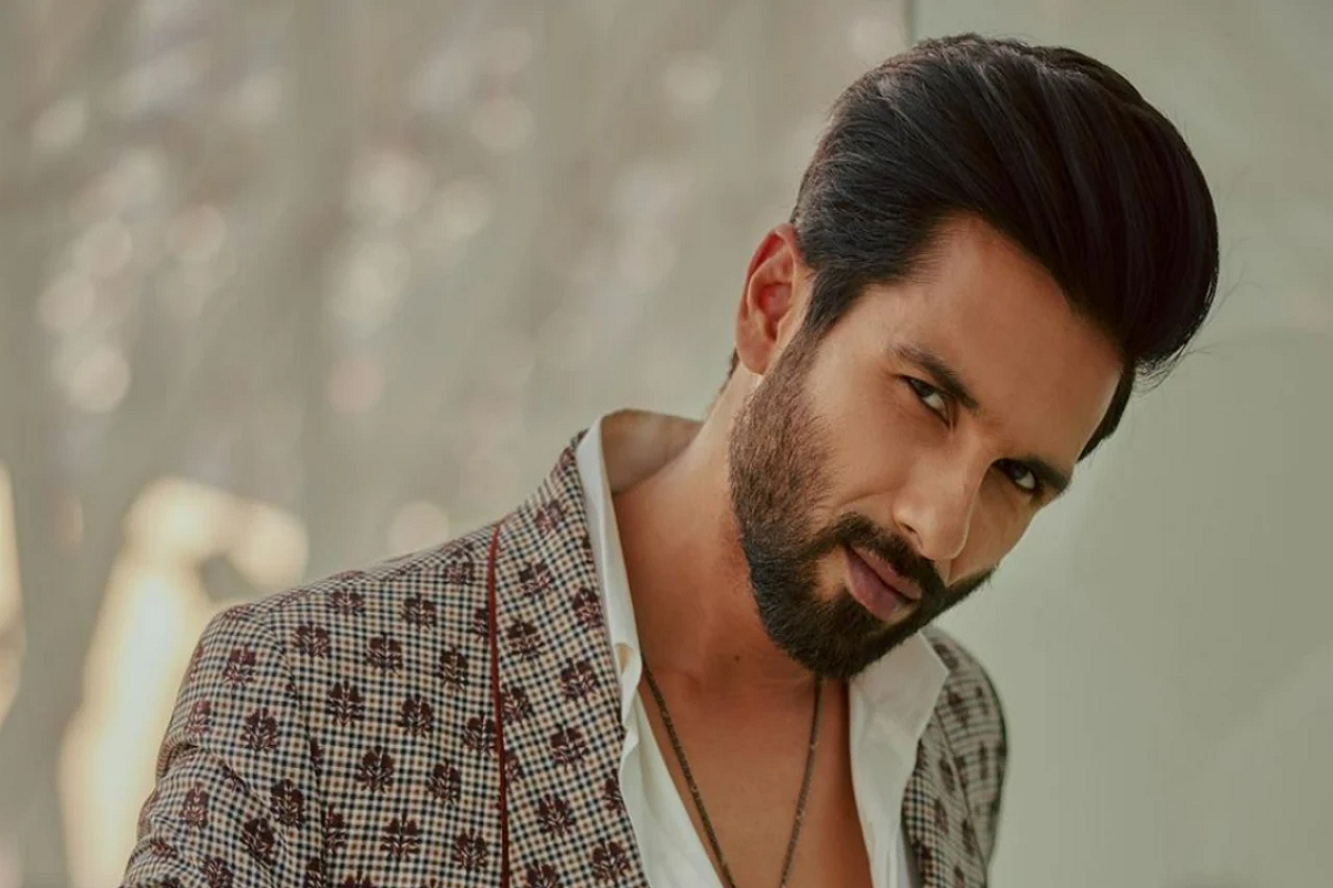 shahid_kapoor_will_join_south_industry_to_work_with_director_rosshan_andrrews_after_shah_rukh_khan.png
