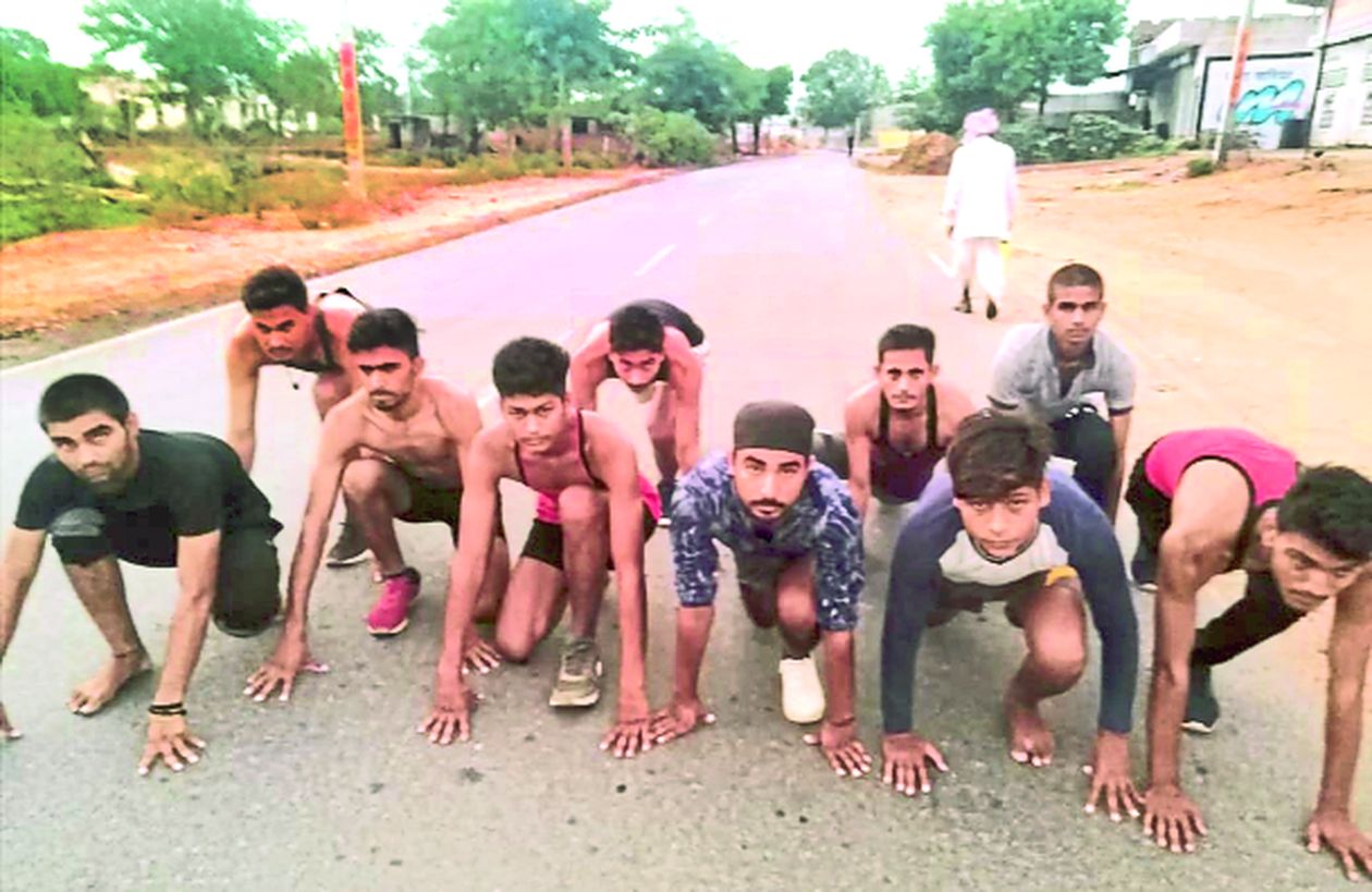 हमारी सुनो सरकार, कहां है खेल मैदान