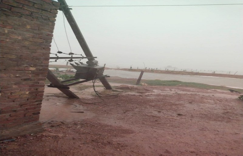 राजस्थान में ऐसे बरसे बादल कि नदियों में पानी आया, तूफान ने मचाई तबाही