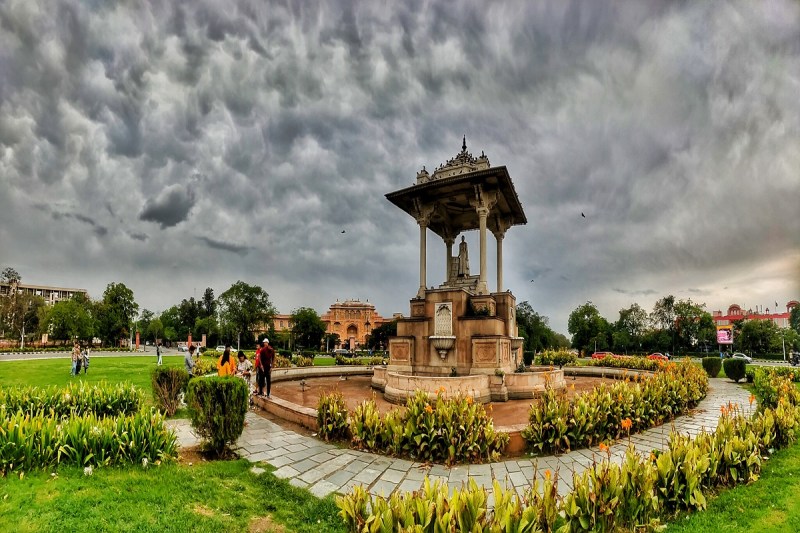 नौतपा में लोगों को हो रहा है सर्दी का अहसास, तापमान में भारी गिरावट... प्रदेश में आज भी आंधी-तूफान के साथ तेज बारिश की आशंका