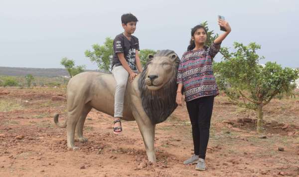 When the weather became pleasant, children's 'Dhamal' in Lavkush Park...... see photos