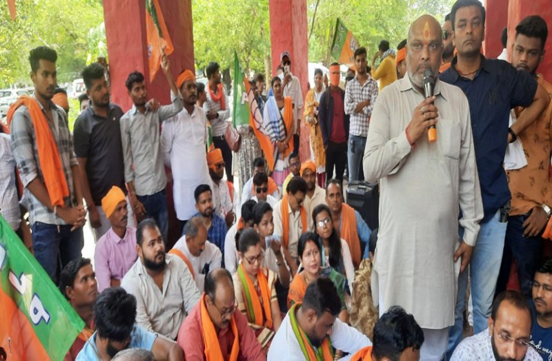 पीएससी घोटाले पर फूटी युवाओं की नाराजगी, प्रदेश सरकार पर लगाए भविष्य से खिलवाड़ के आरोप