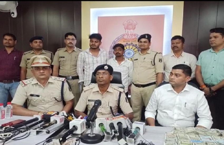 53 lakh recovered from the accused in the theft case in Abhishek Vihar, former sarpanch absconding