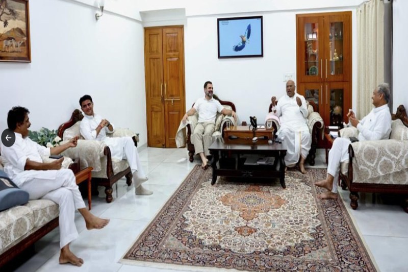 Chief Minister Ashok Gehlot and his party colleague Sachin Pilot