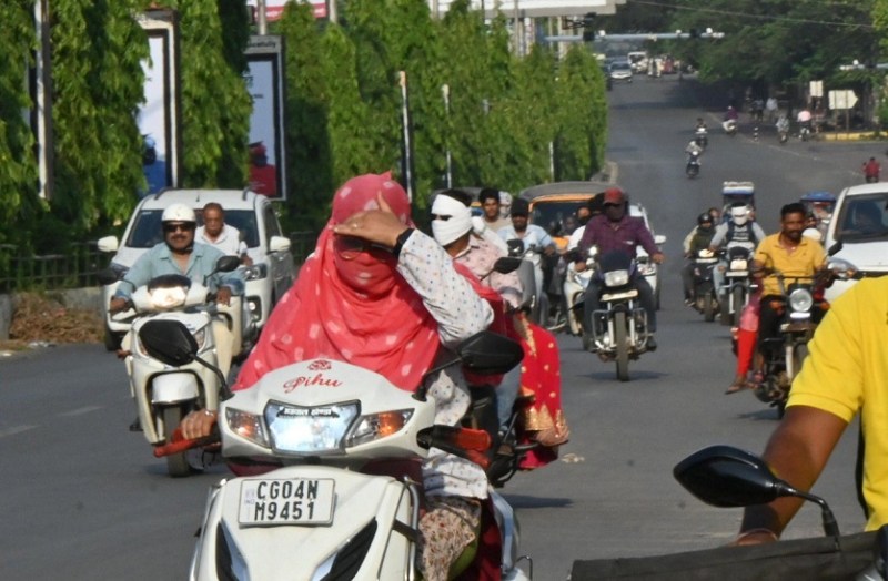 Weather Alert : छत्तीसगढ़ में बढऩे वाला है पारा, मौसम विभाग ने इन जिलों के लिए जारी की चेतावनी