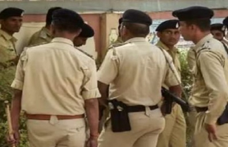 नहर किनारे मिला कंकाल, दुष्कर्म कर हत्या की आशंका, इलाके में सनसनी