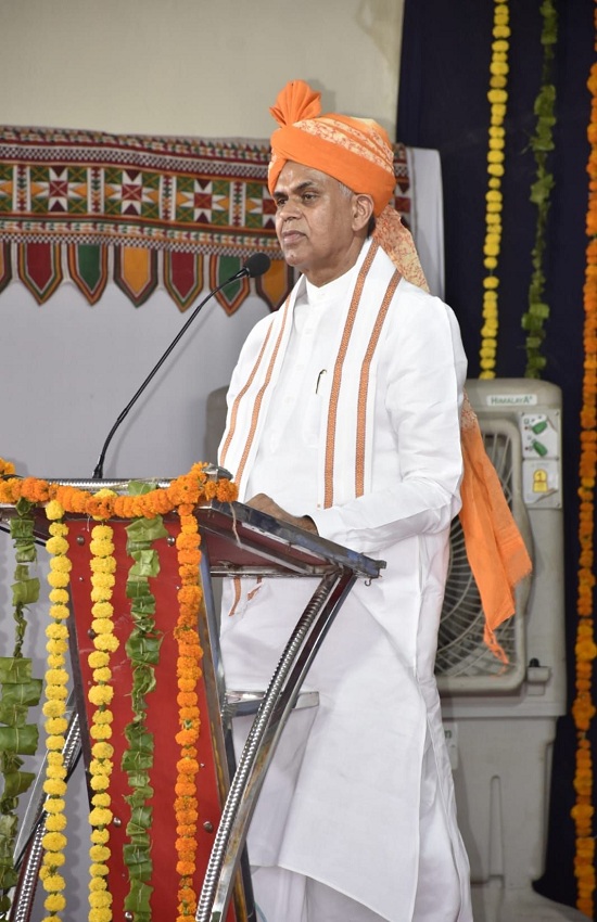 राज्यपाल ने किसानों की समस्याओं के समाधान का दिया निर्देश