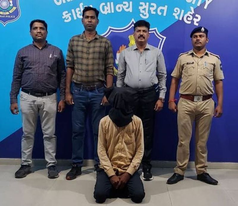 SURAT NEWS : विभिन्न शहरों में छिपने के बाद गांव लौट कर लगाई थी चाट की रेहड़ी