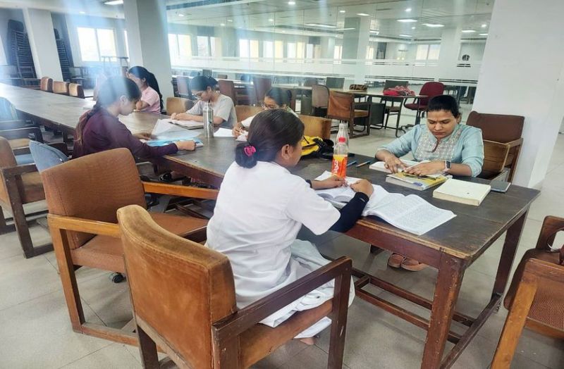 सूचना केन्द्र में बढ़ी डेली रीडर्स की संख्या