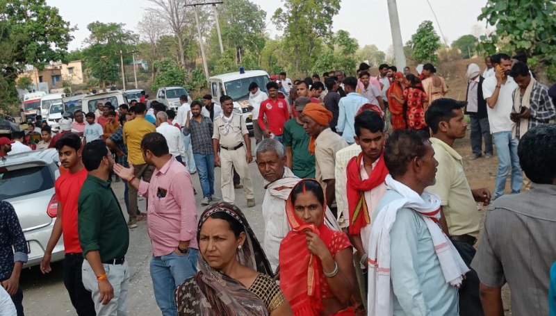 Speeding bus collided with auto, two including driver died