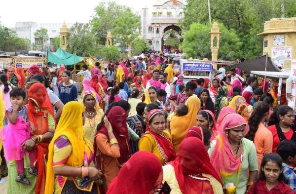 निर्जला एकादशी पर आस्था स्थलों पर लगा रहा मेला