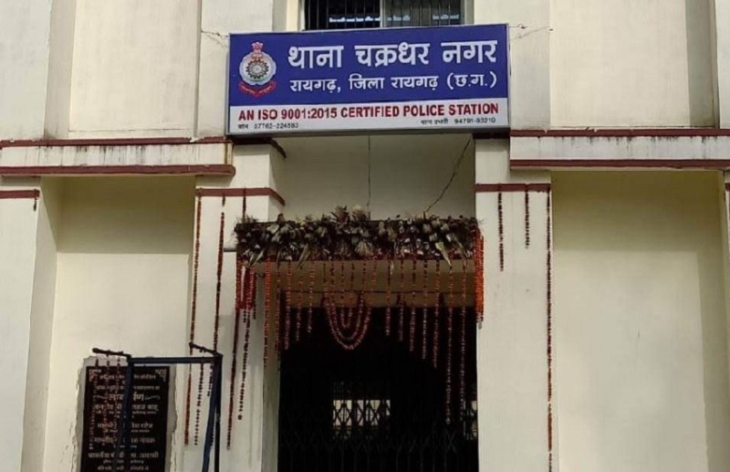 किये थे प्यार के कई वादे...फिर किया ये काम , इस हालत में मिली युवती की लाश