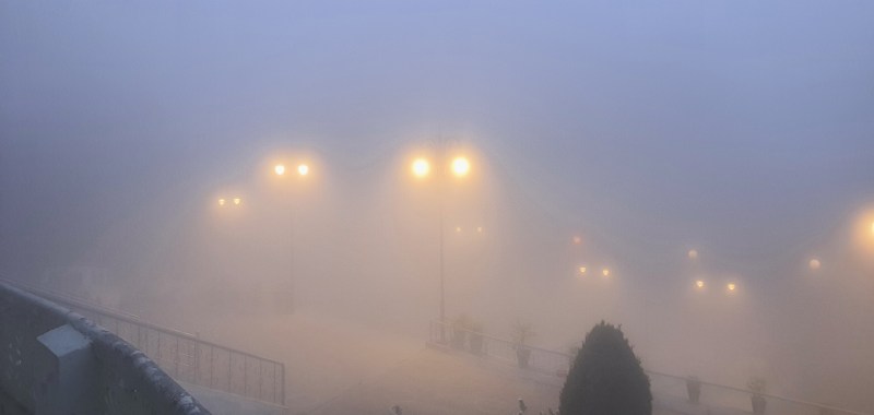 माउंट आबू. सवेरे छाई धुंध का नजारा।