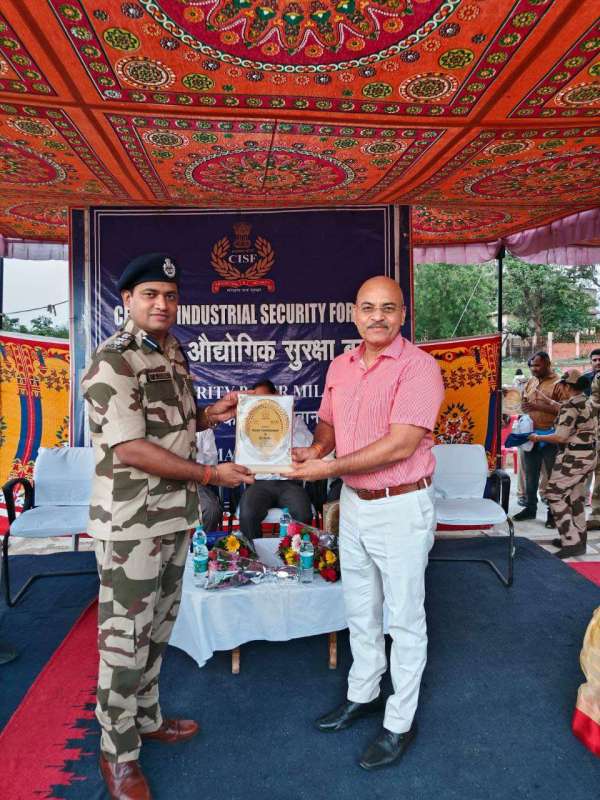 सीआईएसएफ इकाई एसपीएम में विश्व अंतराष्ट्रीय तंबाकू निषेध एवं दिवस भारत सरकार द्वारा चलाई जा रही मुहिम लाइफ स्टाइल फॉर एनवायरमेंट के तहत कार्यक्रम का आयोजन कियाा गया