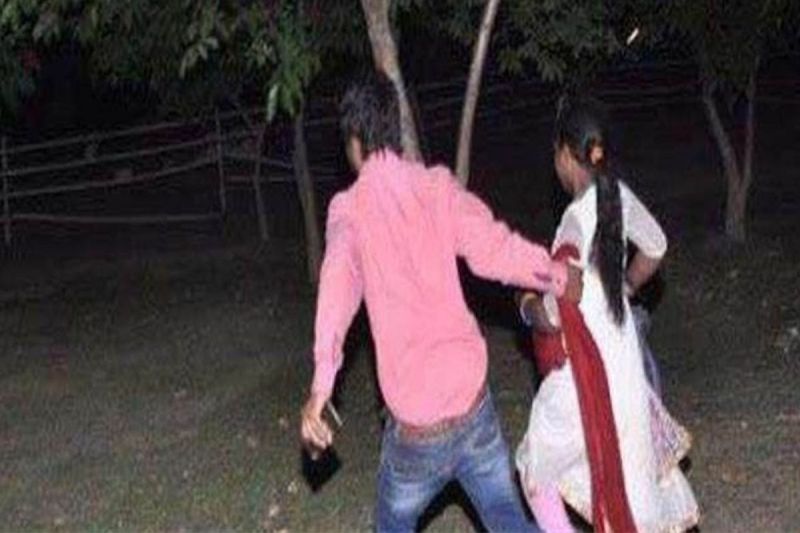 Mother of 6 children absconded with her boyfriend in Basti