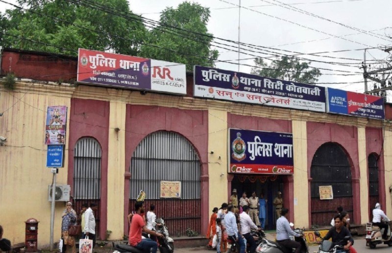 हो जाए सावधान... साधू के वेश में घूम रहे ठग , पहले कर रहे वश में , फिर सोना-चांदी कर रहे पार