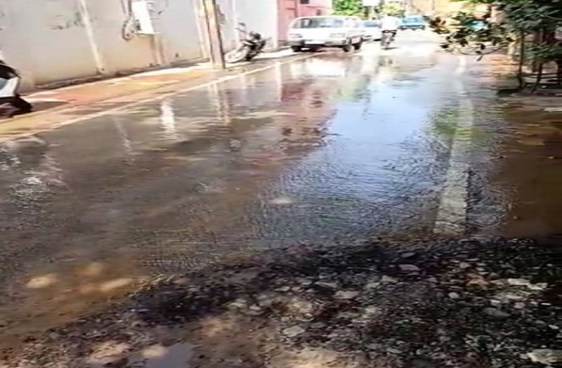 Where is the weakness in the exposed line