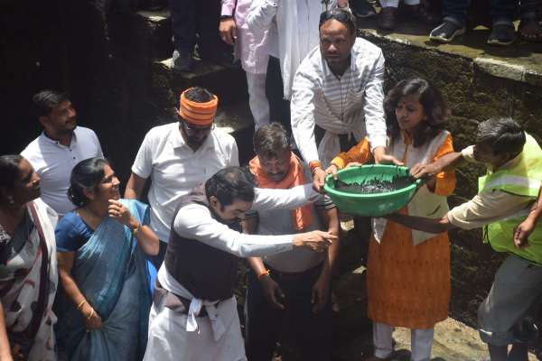 प्राचीन बावली सफाई अभियान  