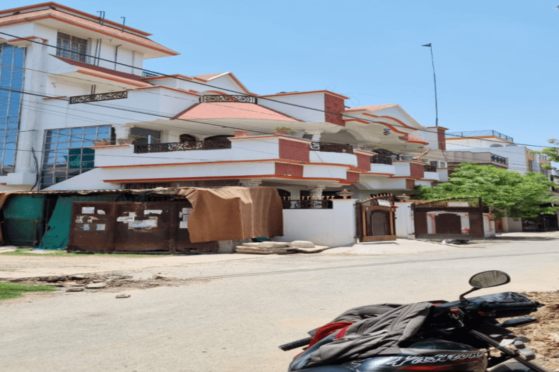 Prayagraj News: भदोही के पूर्व विधायक विजय मिश्रा की सम्पत्ति होगी कुर्क,गैंगस्टर एक्ट में की जायेगी कार्यवाही