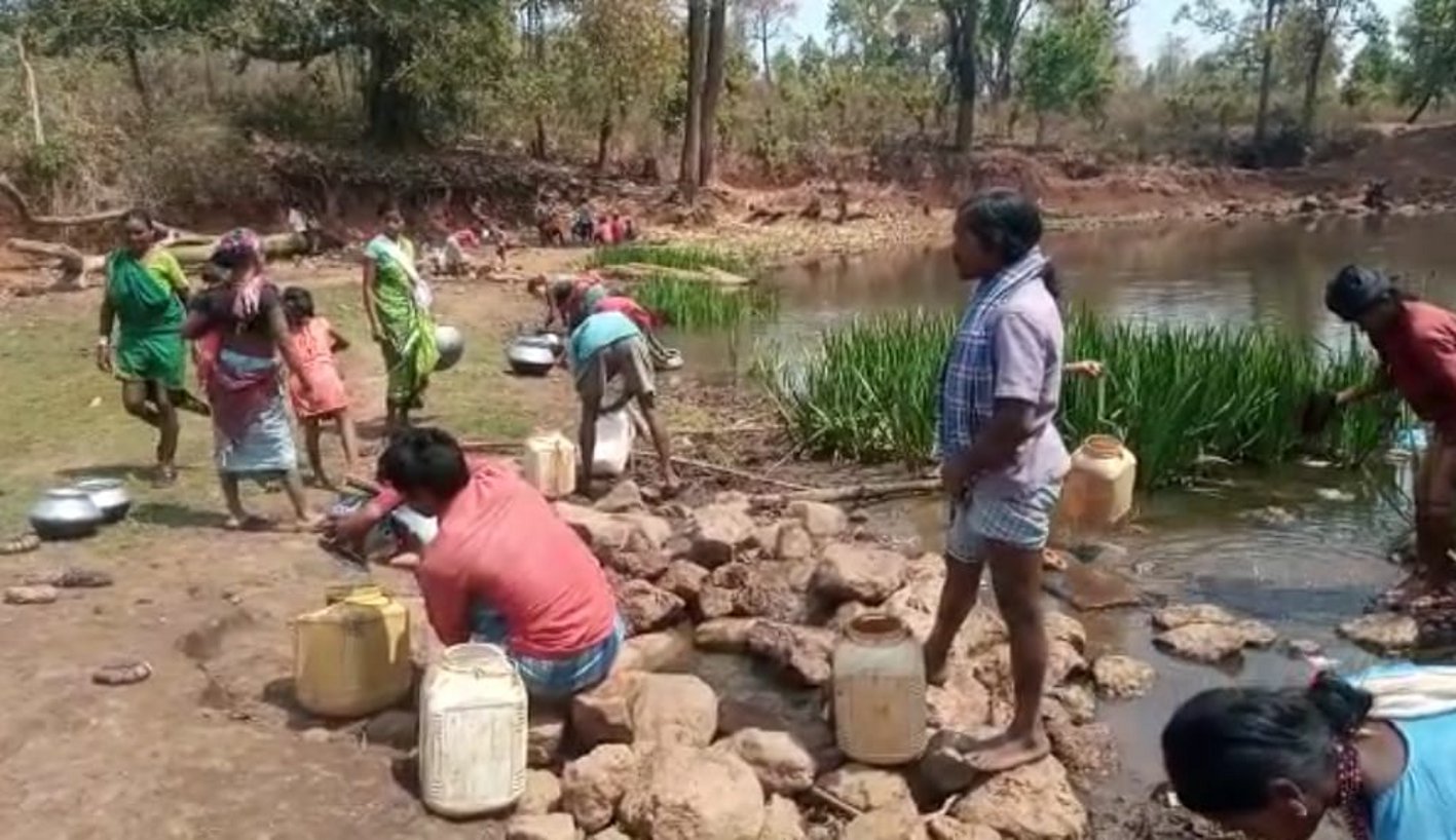 The Baiga family here is forced to quench their thirst with polluted water, the problem persists for many years