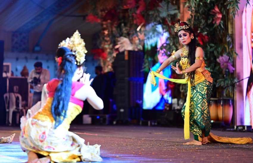 National Ramayan Mahotsav : सीताहरण का मंचन देख भावुक हुए दर्शक