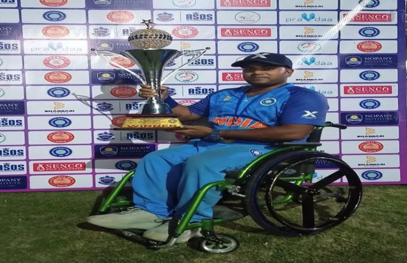 मुसीबतें हजार, लेकिन हौसले की पिच पर हर दिक्कत बाउंड्री पार