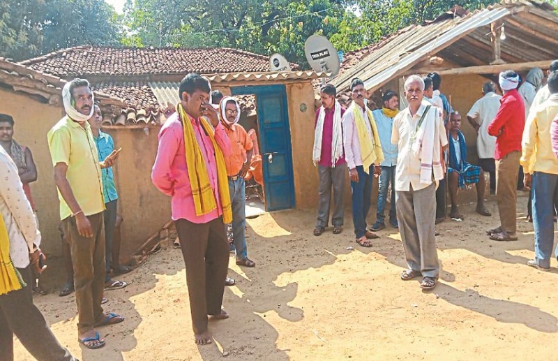 Couple attacked from Basula, husband killed, wife serious, 16-year-old daughter missing from home