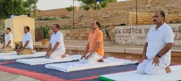  बढ़-चढकऱ लिया हिस्सा 