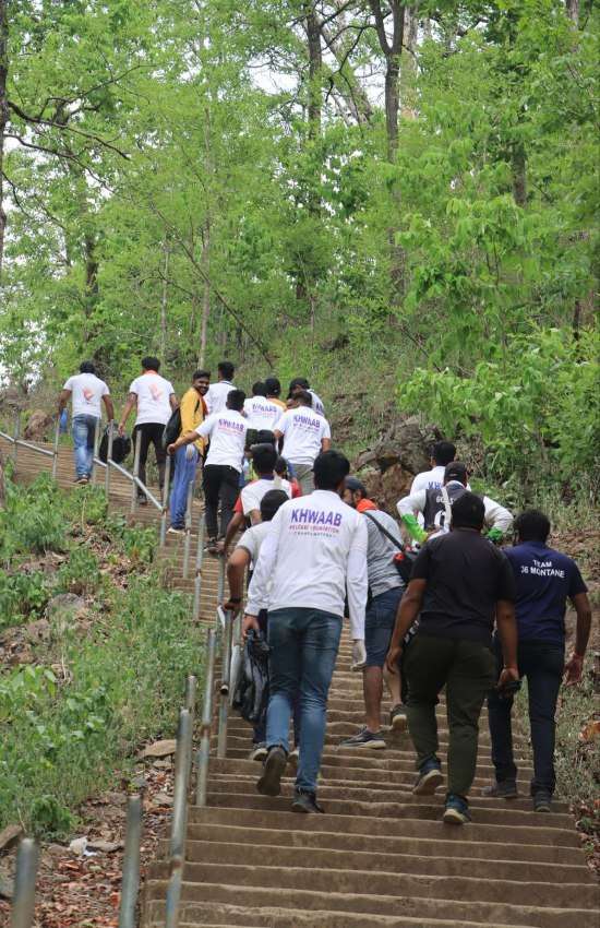  कार्यक्रम को सफल बनाने के लिए रवि साहू , प्रकाश देबनात , सशंक मसीह , आर्यन साहू , रवि यादव , नरेंद्र ध्रुवे , समर्पित , आकाश अवस्थी , काशिफ , महेंद्र एव अन्य सदस्यों का योगदान रहा ।