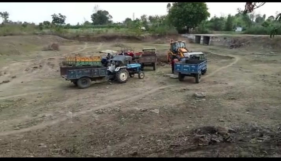 Water turned on the intention of the government, construction work is being done with machines
