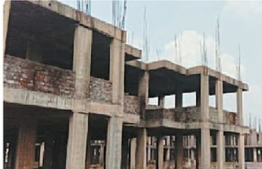 Chit fund company: cheated more than 3 thousand people, 88 thousand square feet of land will be attached