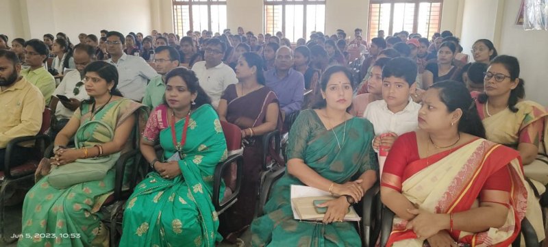 Students explained the importance of environment by making rangoli and poster