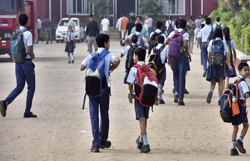 Education News : ड्रेस, साइकिल, पुस्तकें व कापियां पहुंची स्कूल, अधिकारियों को जारी हुए निर्देश