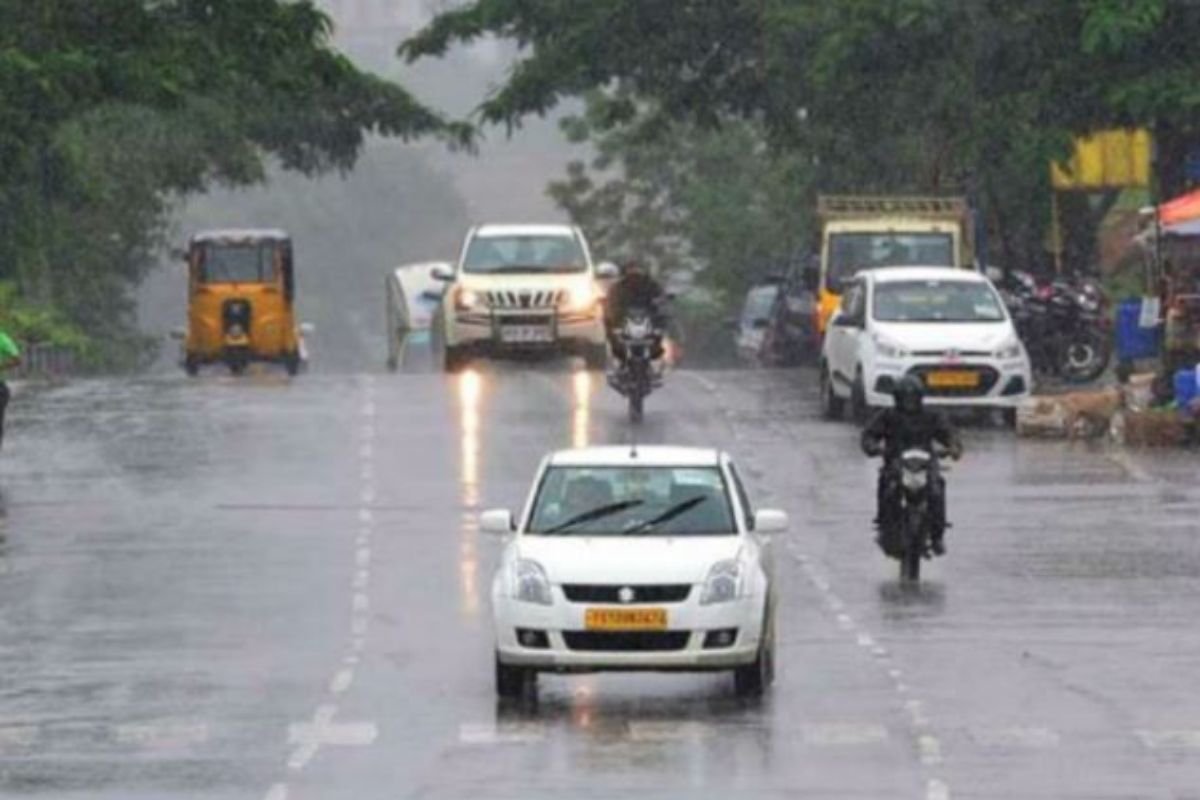 up weather forecast imd ssued rain alert in 49 District