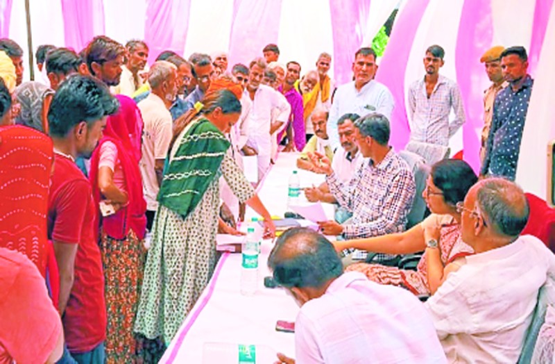 मनरेगा में लापरवाही, कनिष्ठ सहायक को किया निलंबित