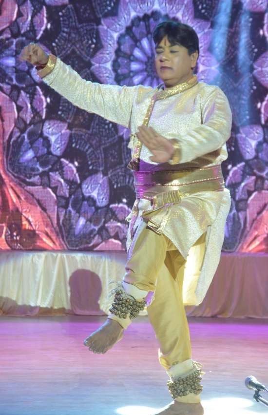 शहीद स्मारक भवन नृत्य श्रीधरा