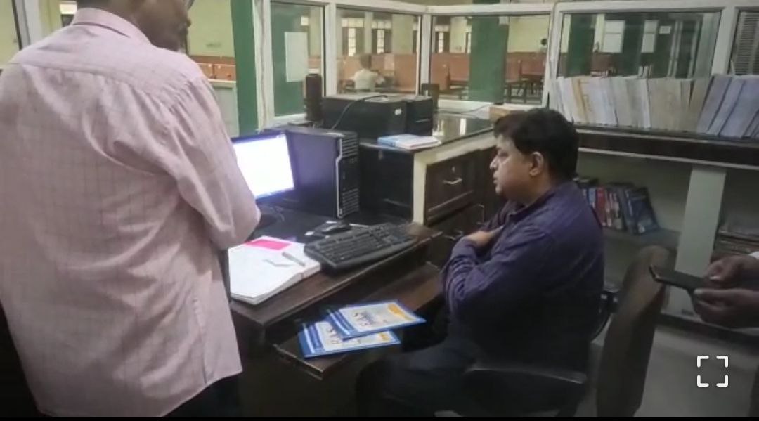 47 पुस्तकालयों के लाइब्रेरियन का व्हाट्सऐप ग्रुप बनेगा, शासन सचिव करेंगे मॉनिटरिंग
